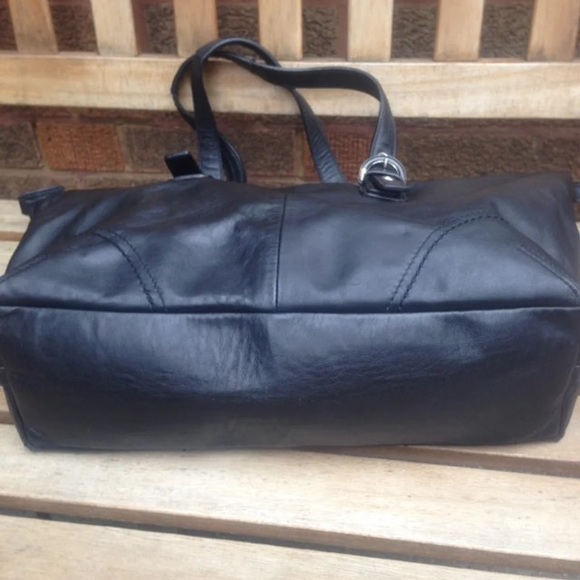 Coach Soho purse - Picture 5 of 8